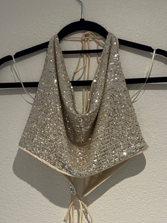 Le Lis Tops - Le Lis Sequin Cowl Halter Crop Top Champagne Size Large
